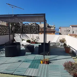  Appartamento Rosa's With Terrace Italia